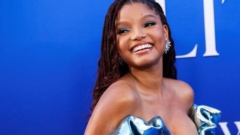 Halle Bailey mostra indignação após exposição do filho: 'Fico extremamente chateada'
