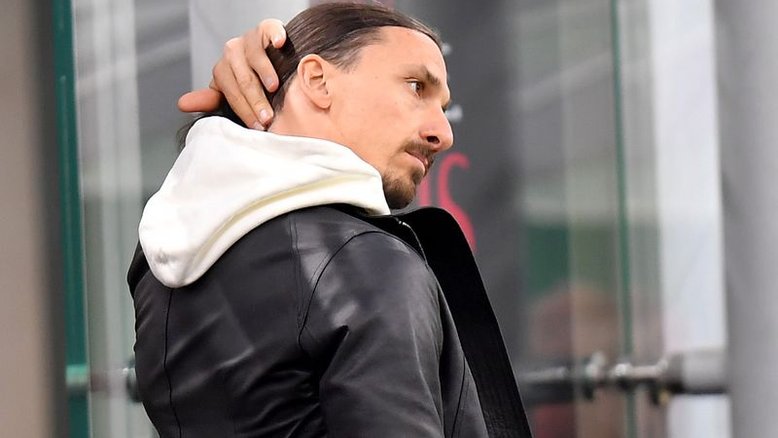 Ibrahimovic acerta prorrogação de contrato com o Milan