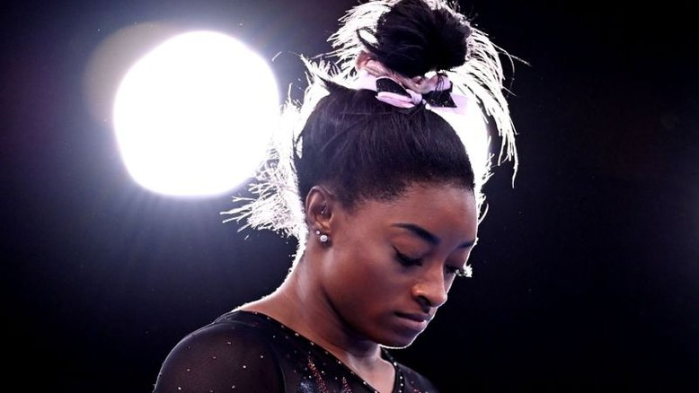 Simone Biles desiste do individual geral e abre debate sobre saúde mental nos Jogos