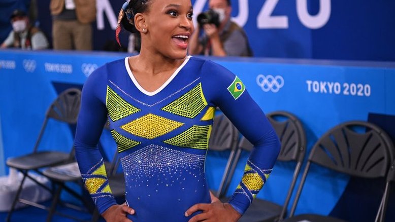 Rebeca Andrade conquista medalha de prata histórica para ginástica do Brasil em Tóquio