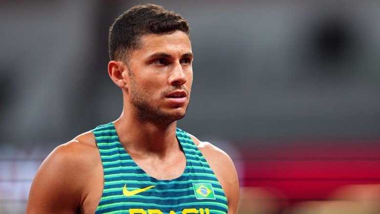 Thiago Braz conquista medalha de bronze no salto com vara nos Jogos de Tóquio, sueco é ouro