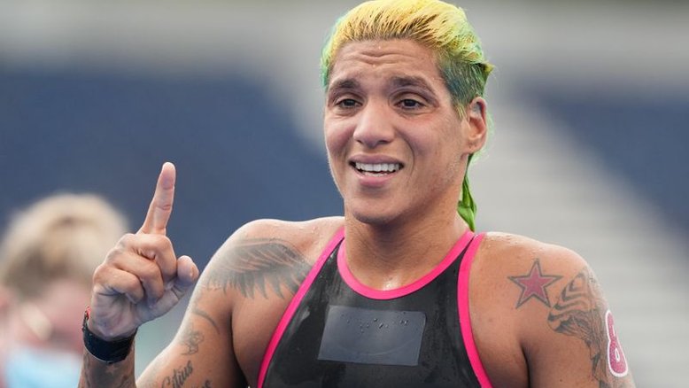 Ana Marcela celebra recorde com 8ª medalha das mulheres brasileiras em Tóquio