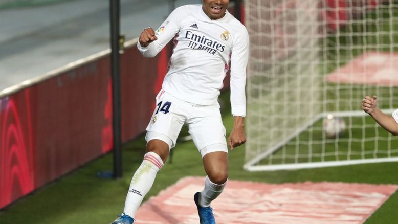 Real Madrid anuncia renovação de contrato do volante brasileiro Casemiro até 2025
