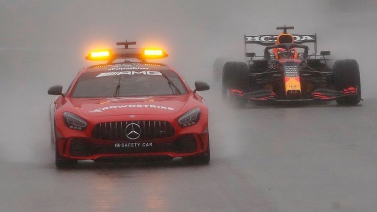 Fórmula 1 irá rever regra de pontos após farsa do GP da Bélgica