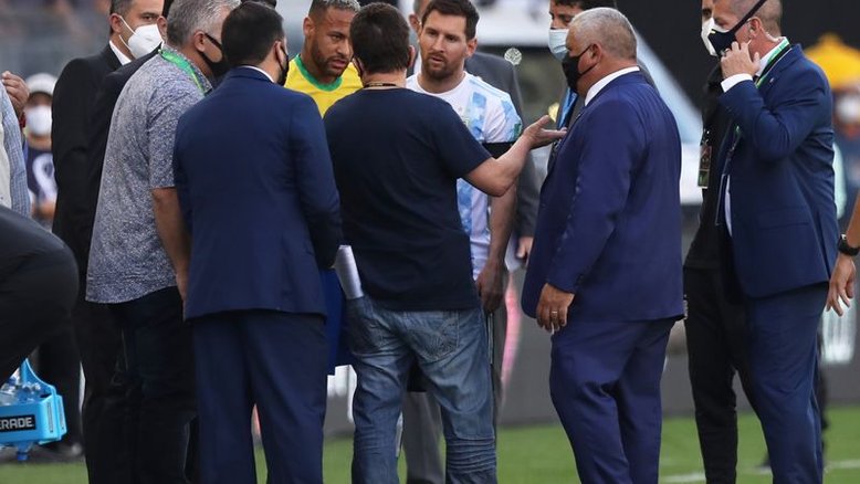 Fifa lamenta suspensão de Brasil x Argentina e diz que caso será analisado por comitê disciplinar