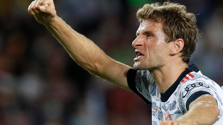 Bayern faz 3 x 0 no Barcelona fora de casa; Manchester United perde
