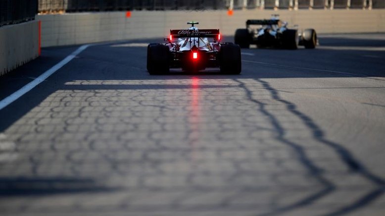 Vaga na Alfa Romeo pode atrair primeiro piloto chinês na F1