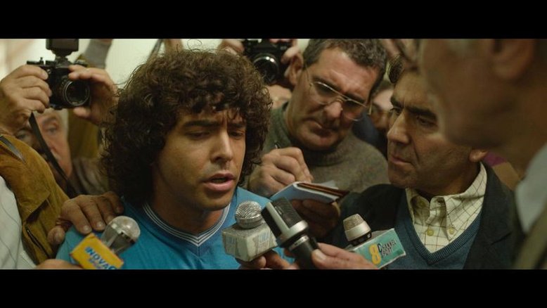 Série sobre Maradona revela detalhes desconhecidos um ano após sua morte