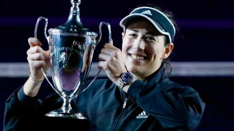 Muguruza vence Kontaveit e conquista WTA Finals pela primeira vez