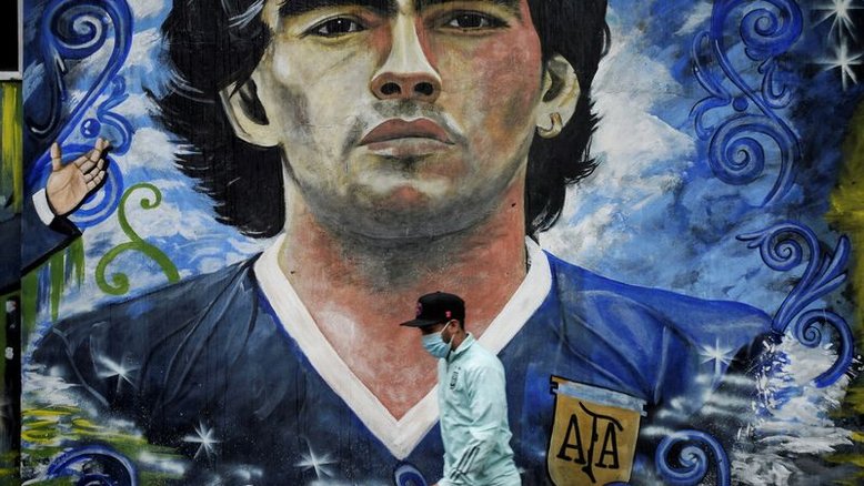 Família de Maradona propõe mausoléu público para ídolo argentino
