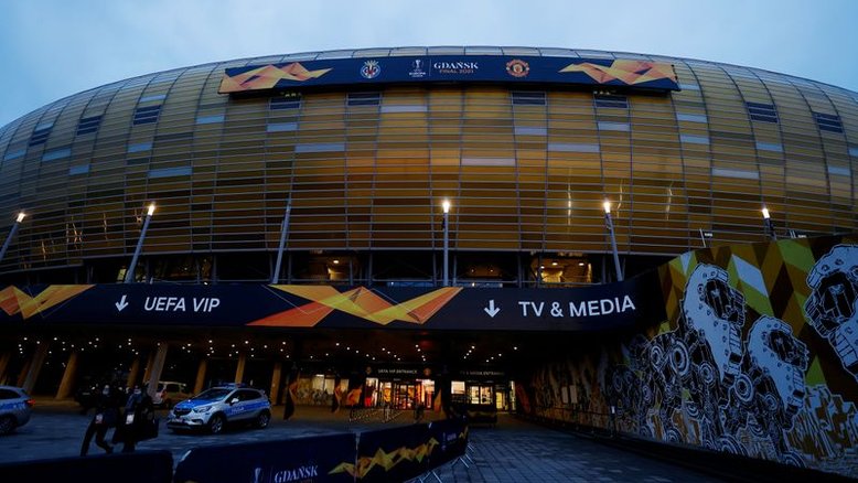 Torcedores do Manchester United atacam restaurante antes de final da Liga Europa