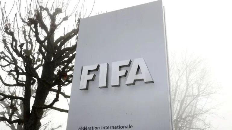 Fifa pune Hungria por comportamento racista de torcida em jogo das Eliminatórias