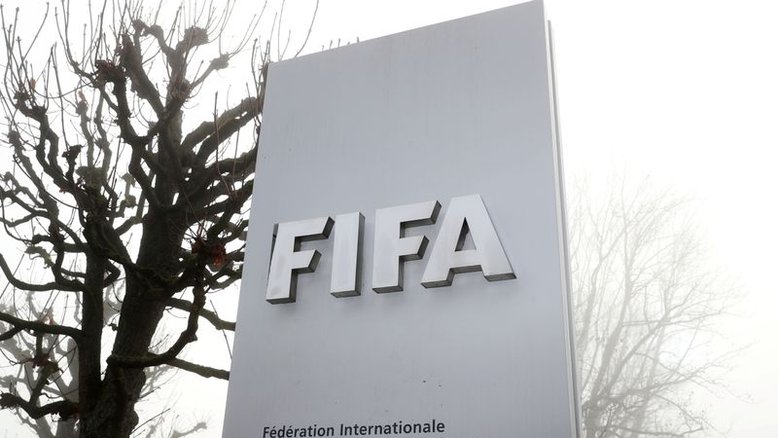 Fifa pune Hungria por comportamento racista de torcida em jogo das Eliminatórias