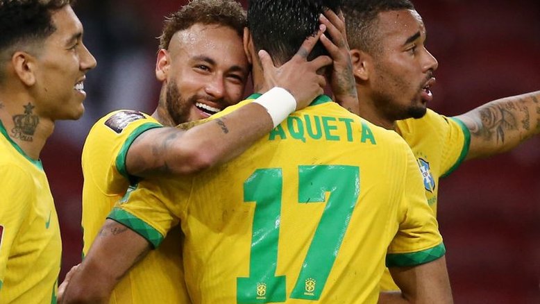 Tite divulga lista de convocados para Copa América com mesma base das eliminatórias