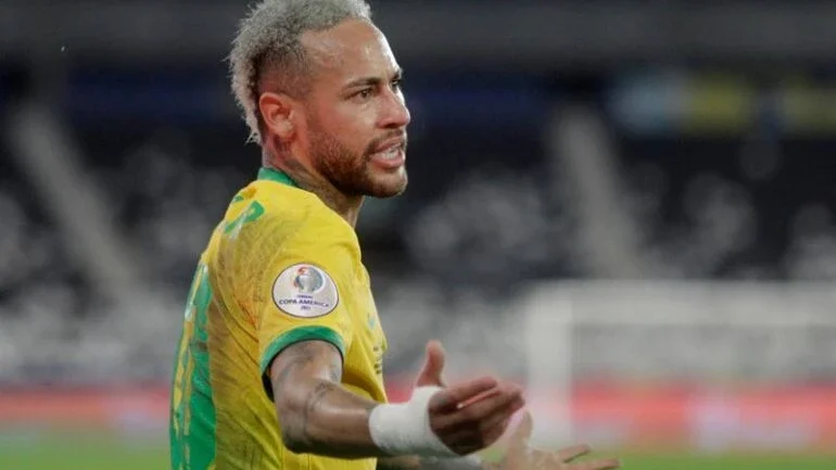 Caíque Gama fala sobre suposto affair entre sua ex e Neymar