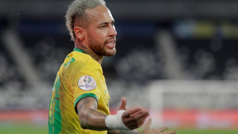 Caíque Gama fala sobre suposto affair entre sua ex e Neymar