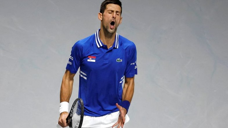 Djokovic enfrenta problemas com visto ao desembarcar na Austrália
