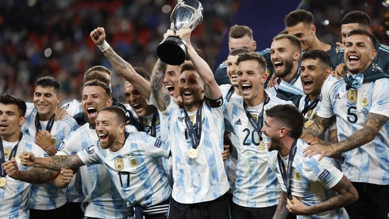 Argentina supera a Itália e vence a Finalíssima