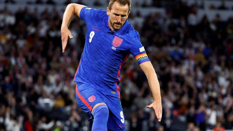 Gol de Kane garante empate à Inglaterra contra a Alemanha; Itália lidera grupo