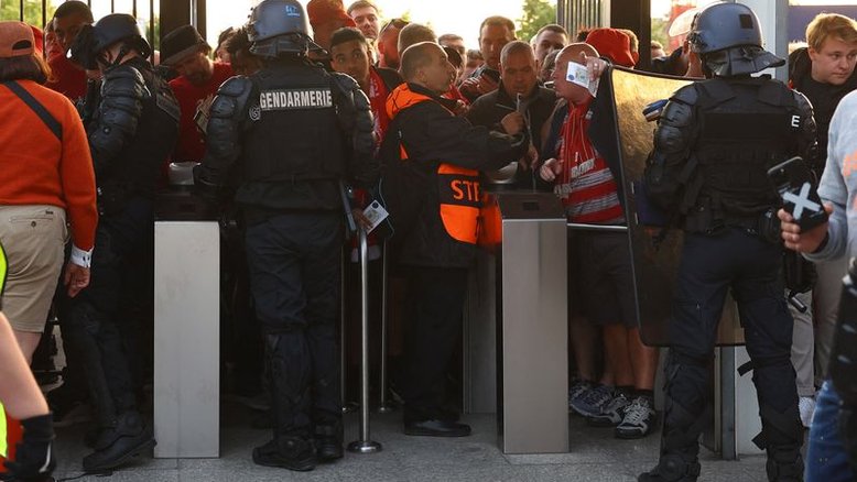 Senado da França aponta falha das autoridades na final da Liga dos Campeões