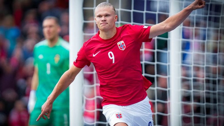 Em alta após gols pela Noruega, Haaland é confirmado no Manchester City