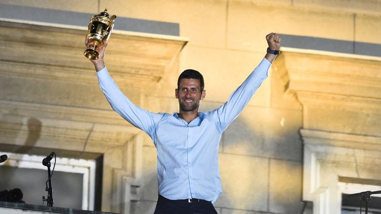 Após título em Wimbledon, Djokovic espera poder disputar Aberto da Austrália no próximo ano