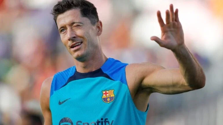 Atacante Lewandowski encara novo desafio no Barcelona