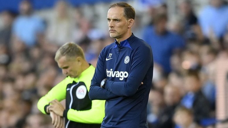Chelsea precisa de nova geração de defensores, diz Tuchel