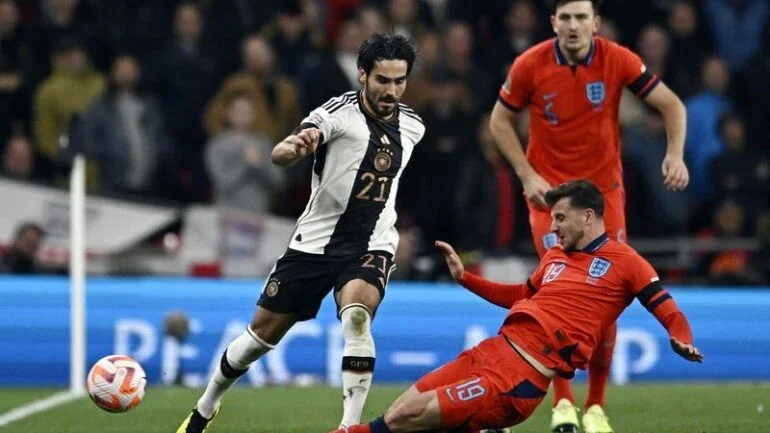Inglaterra e Alemanha empatam em 3 x 3 na Liga das Nações; Itália bate Hungria e avança