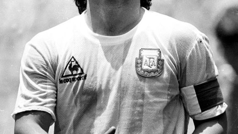 Camisa de Maradona da final da Copa do Mundo de 1986 retorna à Argentina