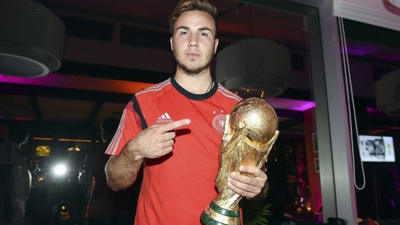 Jovem Moukoko e veterano Goetze são convocados pela Alemanha para Copa do Mundo