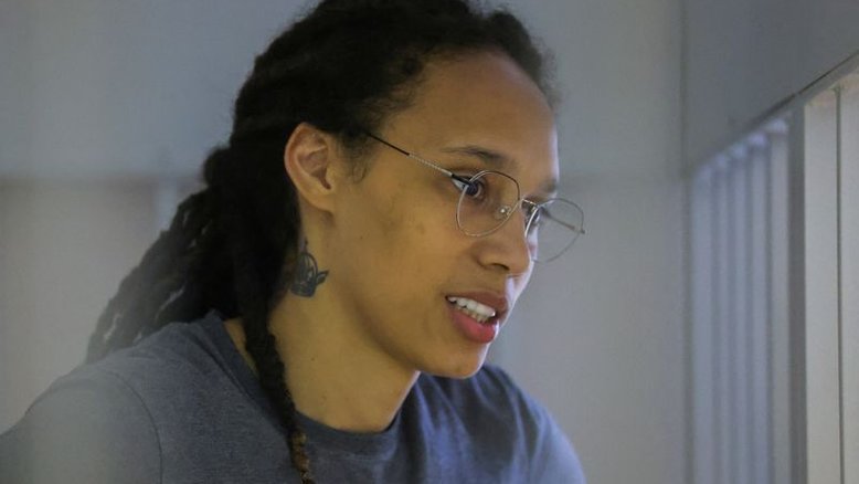 Brittney Griner é levada para colônia penal na região russa de Mordóvia, diz fonte