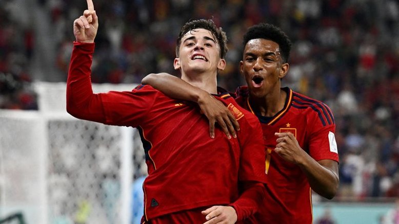 Espanhol Gavi se torna o mais jovem a marcar em uma Copa do Mundo desde Pelé