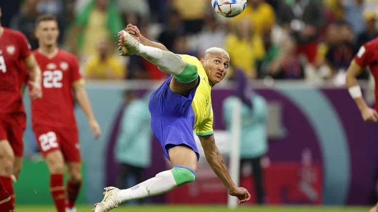 Brasil vence Sérvia por 2 x 0 em estreia na Copa do Mundo com golaço de Richarlison