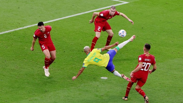 "Faz no treino, faz no jogo", diz Richarlison após golaço na estreia do Brasil na Copa do Mundo
