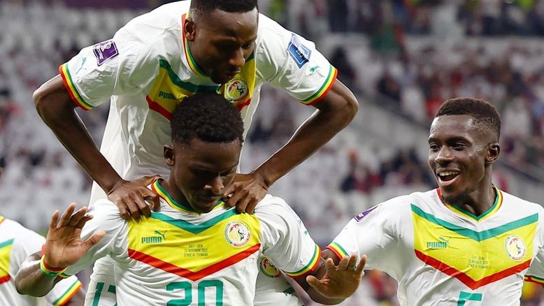 Senegal vence e deixa anfitrião Catar perto da eliminação na Copa do Mundo