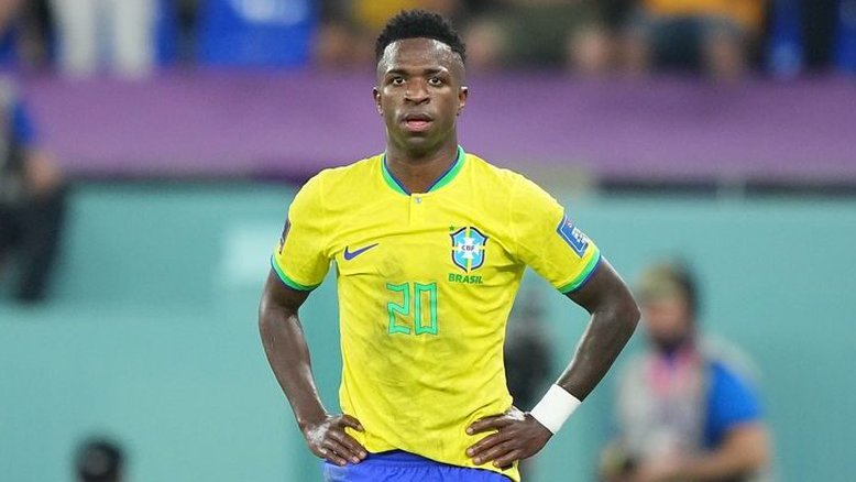 ANÁLISE - Tite encontra em Vinícius Jr. a arma perfeita com ausência de Neymar