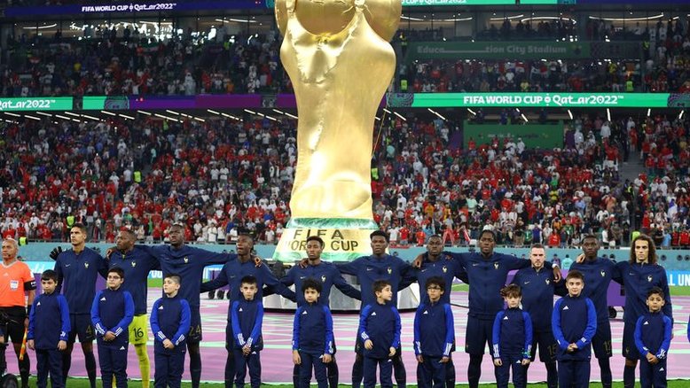 Torcedores da Tunísia vaiam hino da França em jogo da Copa do Mundo