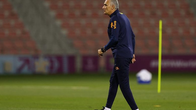 Tite escala reservas para enfrentar Camarões