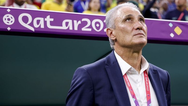 Tite diz que seleção vai sentir após derrota para Camarões, mas irá se recuperar