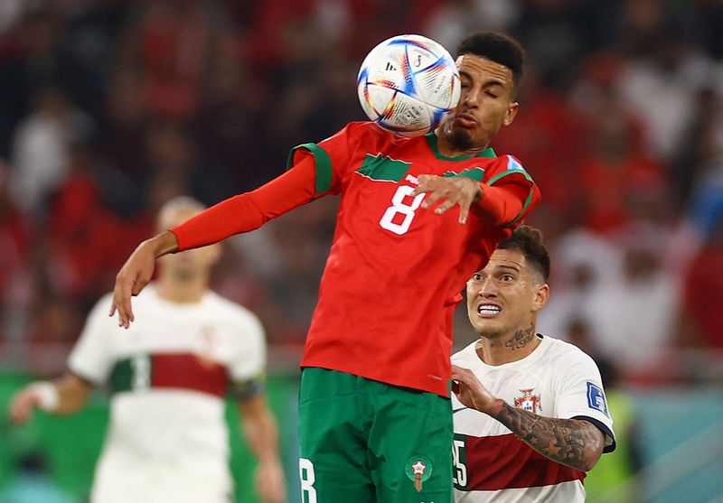 Separados por 39cm: holandês é o jogador mais alto da Copa; marroquino, o  menor. Saiba quem são - Esporte - Extra Online