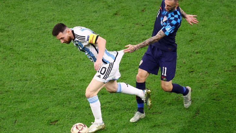 Croácia foi desmontada por atuação do "verdadeiro Messi", diz técnico Dalic