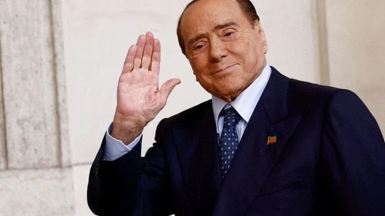 Berlusconi promete prostitutas a jogadores em caso de vitória do Monza