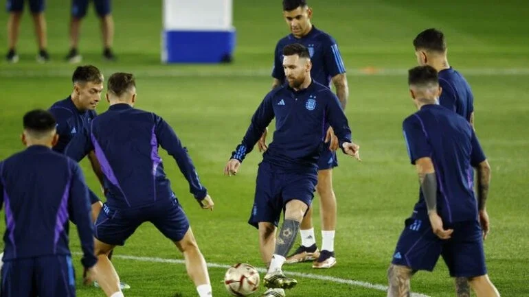 Argentina deve ter força total para final da Copa do Mundo contra França