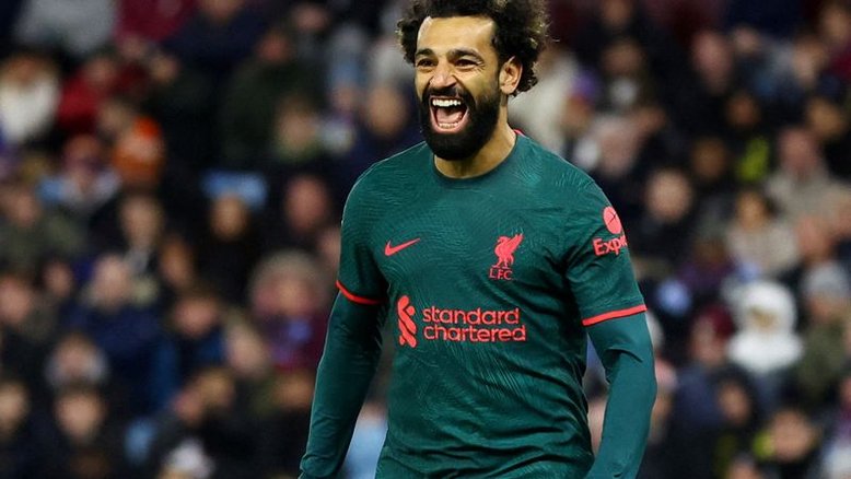 Liverpool vence o Aston Villa por 3 x 1 e é o sexto no Campeonato Inglês
