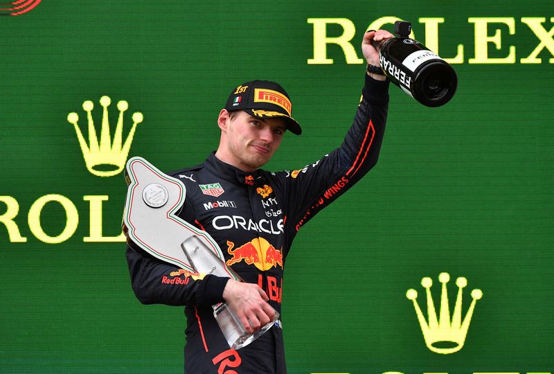Verstappen ganha em Ímola em dia difícil para Ferrari na F1