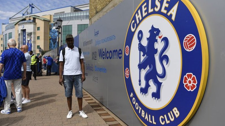 Governo britânico emite licença para venda do Chelsea a consórcio liderado por Boehly