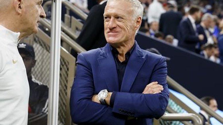 Deschamps renova contrato como técnico da seleção da França até 2026