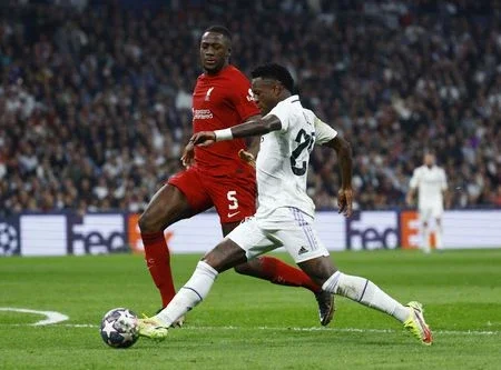 Real Madrid passa pelo Liverpool e vai às quartas da Liga dos Campeões