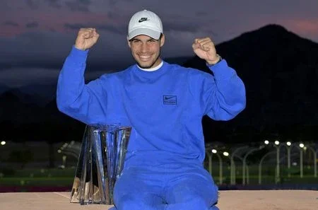 Alcaraz volta a liderar ranking mundial com vitória sobre Medvedev na final de Indian Wells